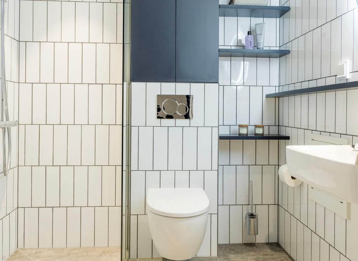 Unity Malmoe - A Studio Hotel Экстерьер фото